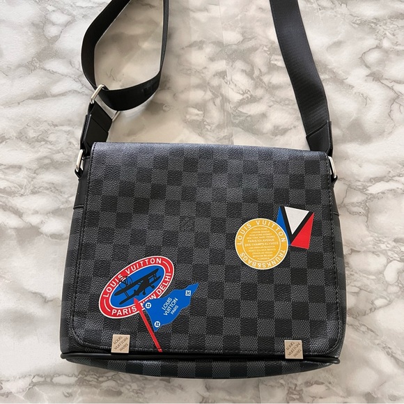 Crossbody Purse - Picture 6 of 10